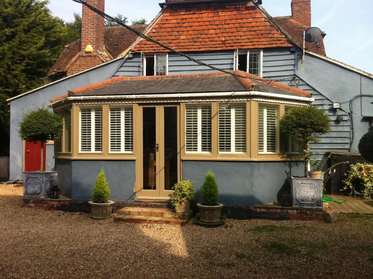 Готель Bonningtons Stansted Self Catering Станстед-Маунтфітчет Номер фото